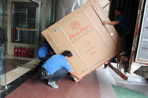 长阳钢琴贵重工艺品无忧运